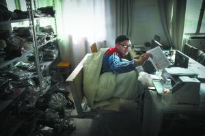 義烏一院校專門培養(yǎng)“網(wǎng)絡小販”90后年入百萬