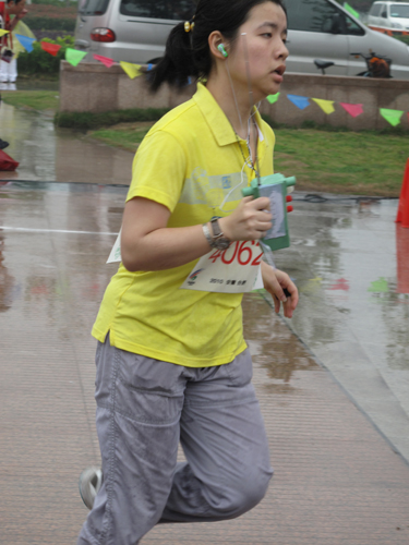 四體會(huì)無(wú)線電測(cè)向比賽 風(fēng)雨無(wú)阻顯實(shí)力