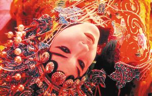 揭張國(guó)榮拍霸王別姬幕后事 為受辱女替身打抱不平