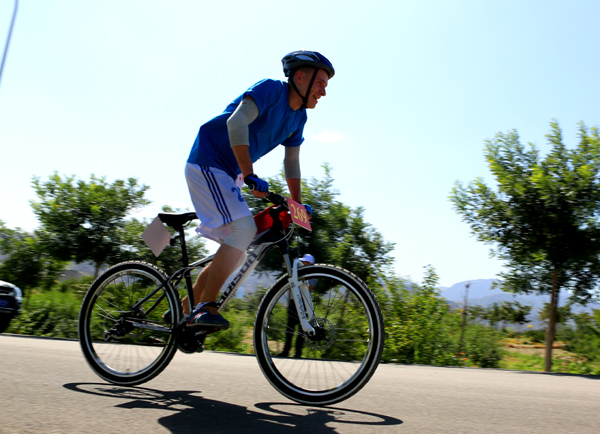 10多個(gè)國(guó)家和地區(qū)的281名青少年喜聚金昌開(kāi)展生存訓(xùn)練營(yíng)活動(dòng)