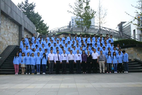 北京人文大學(xué)清華IT專業(yè)開學(xué)典禮近日舉行