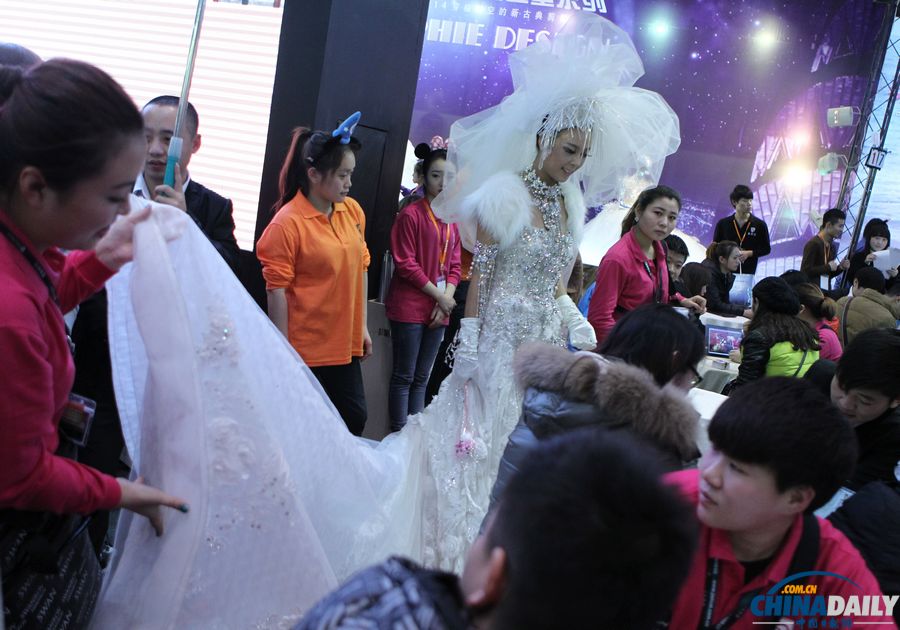 中國婚博會在京落幕 30萬款結(jié)婚新品空前特惠