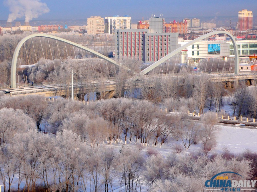 黑龍江黑河現綿延數公里霧凇美景