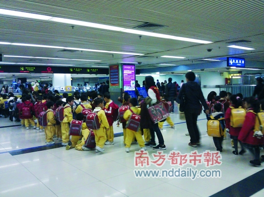 內地“雙非”兒赴港進幼兒園遇挫 未被錄取者眾多