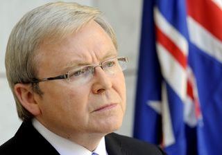 陸克文被指為友謀利遭“逼宮” 政治危機或導致大選提前