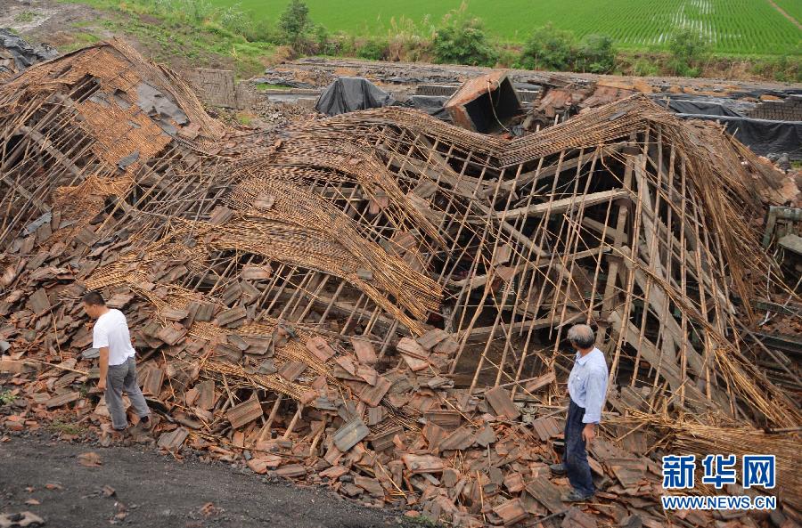 高清：江蘇省高郵市遭遇龍卷風襲擊