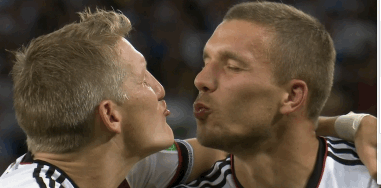 世界冠軍！德國隊(duì)員發(fā)狀態(tài)曬自拍慶祝奪冠