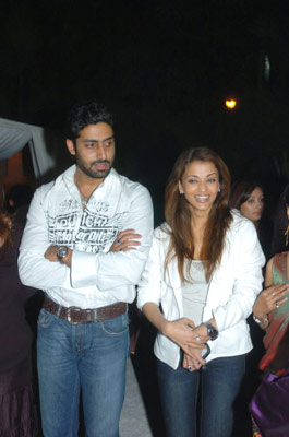 印度寶萊塢頭號男星低調(diào)迎娶世界第一美女