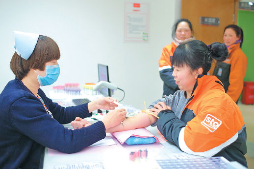 Alibaba unit cares for parcel couriers