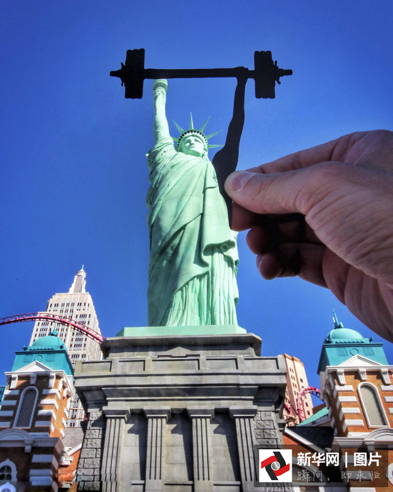 藝術家剪紙錯位攝影 度假勝地變創意作品趣味十足（組圖）