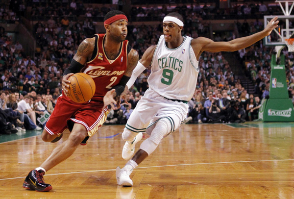 NBA：詹姆斯三雙騎士黯然出局 綠衫軍4:2晉級戰魔術