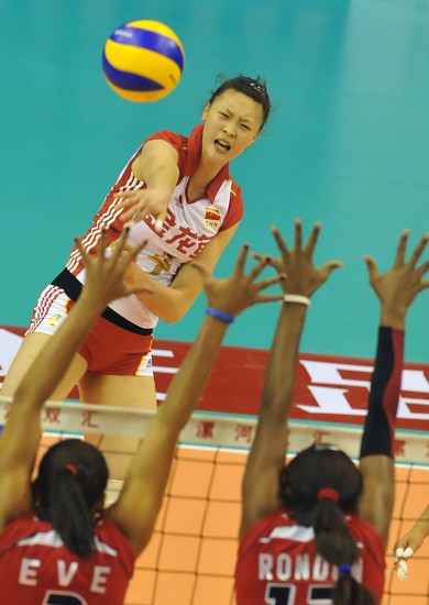 女排精英賽：中國女排1:3不敵多米尼加