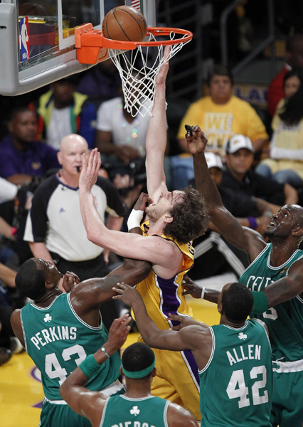 NBA：科比30分加索爾兩雙 湖人勝凱爾特人總分1:0