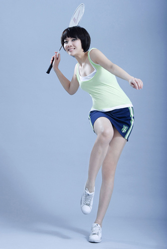 韓媛媛化身羽球寶貝青春動感