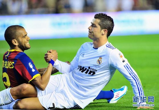 高清-C羅加時(shí)絕殺 皇馬1-0勝巴薩時(shí)隔18年奪冠