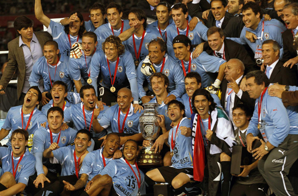 美洲杯：烏拉圭3:0巴拉圭奪冠 超阿根廷創(chuàng)新紀(jì)錄