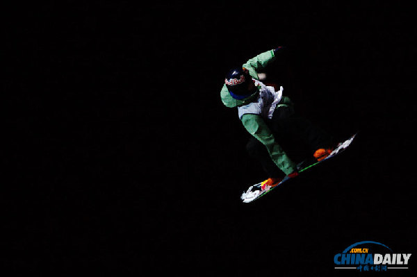 沸雪北京世界單板滑雪賽在國家體育場開戰(zhàn)